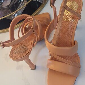 Vince camuto  womens sandals sz 6